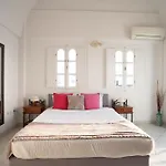 Salvatore Caldera Aparthotel